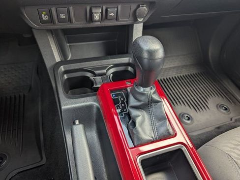 Used 2022 Toyota Tacoma SR5 w/ Technology Package RWD image 26