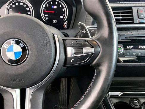 Used 2018 BMW M2 image 28