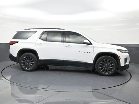 Used 2024 Chevrolet Traverse RS FWD image 6