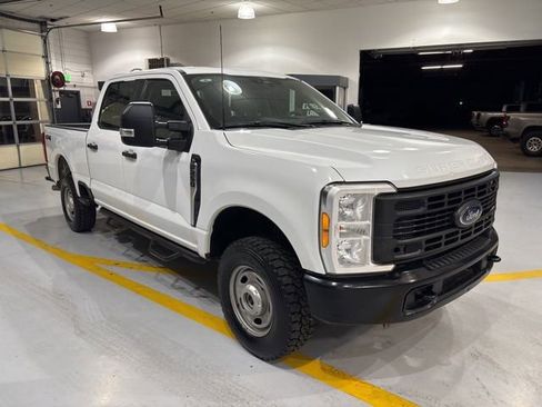 Used 2023 Ford F250 XL image 4