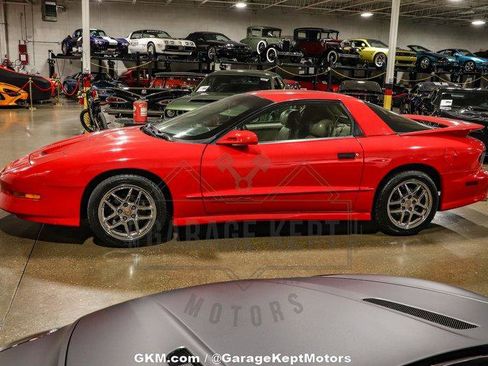 Used 1995 Pontiac Firebird Coupe image 10
