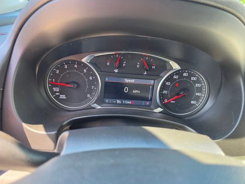 Used 2023 GMC Terrain SLT w/ Tech Package FWD image 8