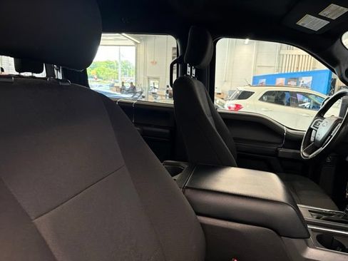 Used 2018 Ford F150 XLT w/ Equipment Group 302A Luxury AWD/4WD image 19
