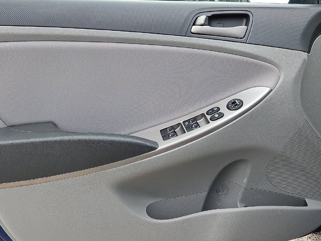 Used 2017 Hyundai Accent SE FWD image 15