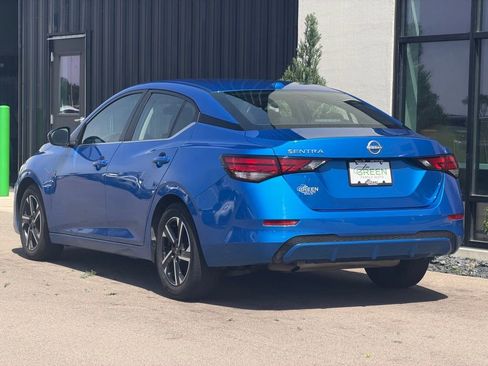 Used 2025 Nissan Sentra SV FWD image 3