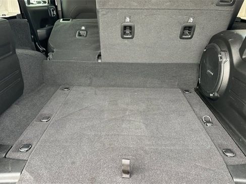 Used 2023 Jeep Wrangler Unlimited image 17