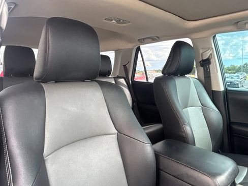 Used 2020 Toyota 4Runner SR5 Premium w/ Moonroof Package AWD/4WD image 19