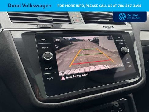 Certified 2024 Volkswagen Tiguan SE w/ Panoramic Sunroof Package image 19