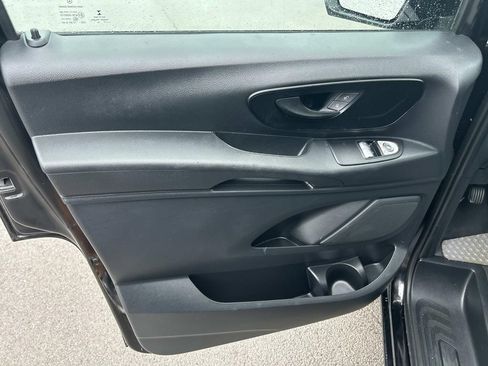 Used 2016 Mercedes-Benz Metris image 21