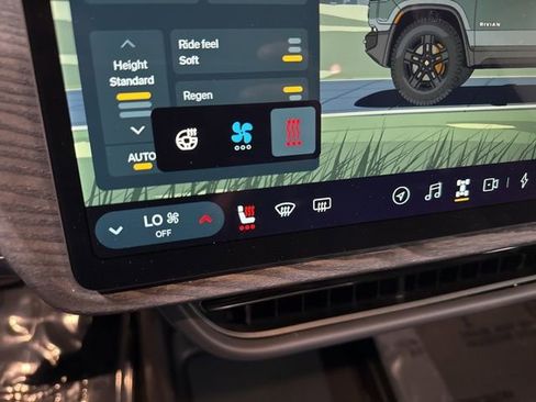 Used 2023 Rivian R1S Adventure image 8