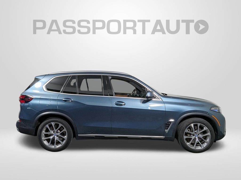 Certified 2024 BMW X5 xDrive50e w/ Premium Package AWD/4WD image 7