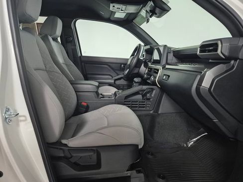 Certified 2026 Toyota Tacoma SR5 RWD image 32