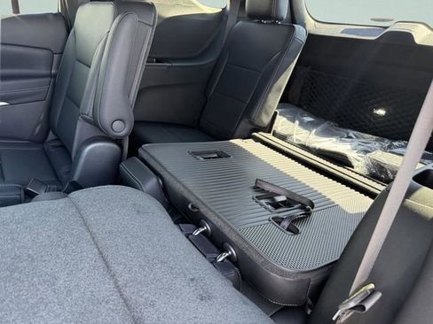 New 2026 Chevrolet Traverse LT w/ Sun and Wheel Package image 40