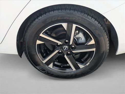 Used 2024 Nissan Sentra SV FWD image 21