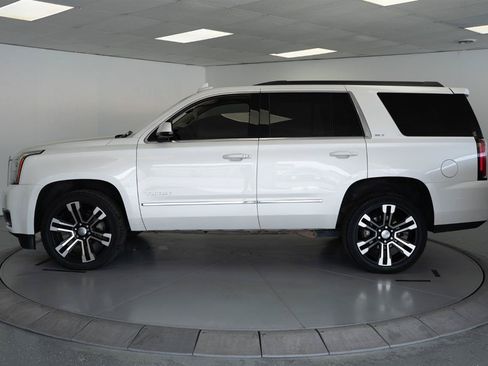 Used 2018 GMC Yukon SLT w/ Premium Edition AWD/4WD image 4