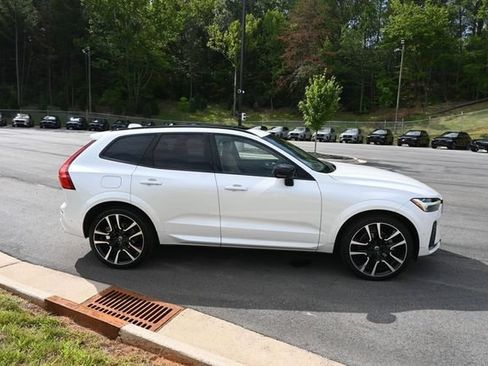 Used 2024 Volvo XC60 B5 Ultimate AWD/4WD image 14
