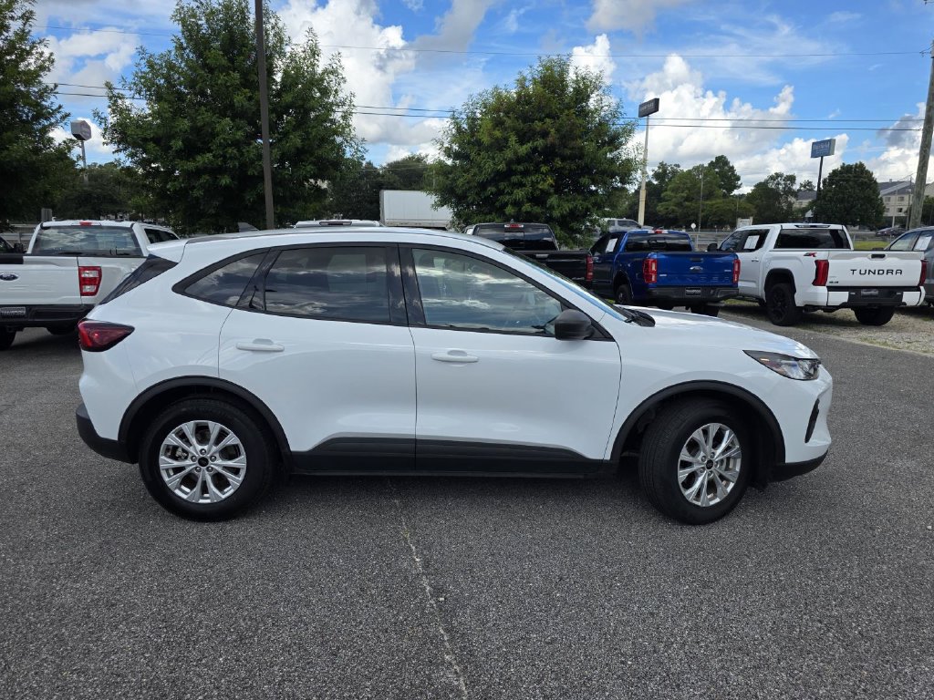 Used 2025 Ford Escape Active FWD image 29