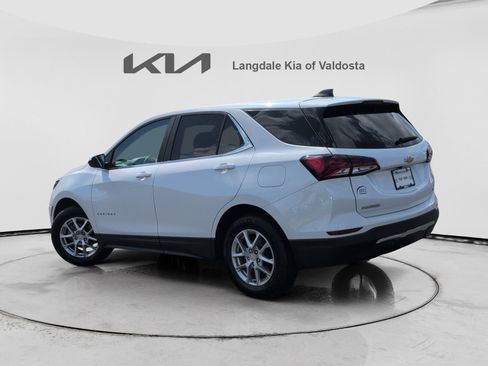Used 2024 Chevrolet Equinox LT FWD image 9