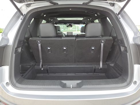 Used 2025 Honda Pilot TrailSport image 20