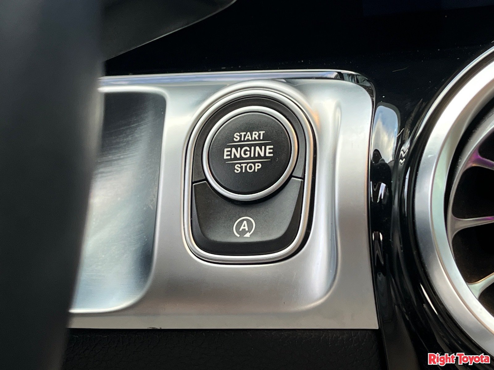 Used 2022 Mercedes-Benz GLB 250 image 25