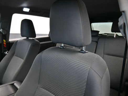 Used 2019 Toyota Highlander LE FWD image 16