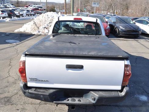 Used 2015 Toyota Tacoma 2WD Access Cab image 7