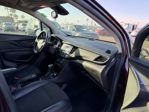 Used 2018 Buick Encore Sport Touring FWD image 23