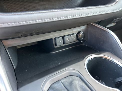 Used 2021 Toyota Highlander XSE image 26
