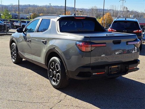 Used 2022 Hyundai Santa Cruz SEL Premium image 3