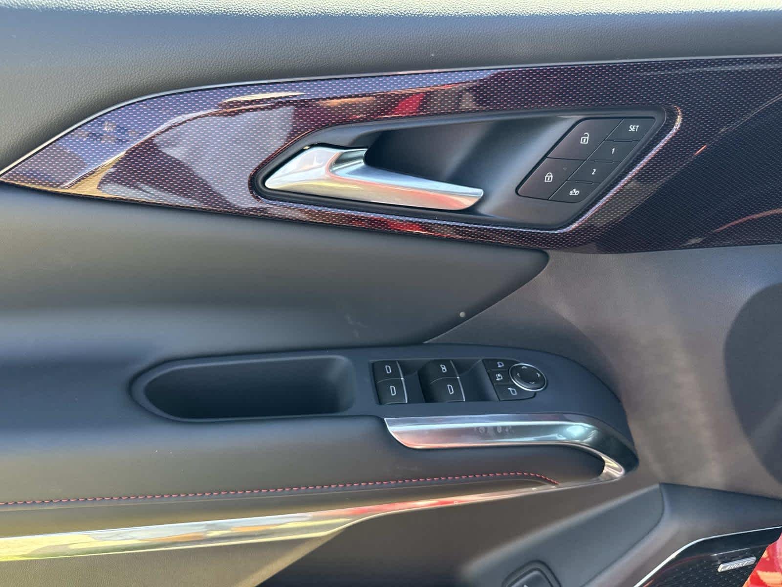 New 2027 Chevrolet Traverse RS w/ LPO, Floor Liner Package FWD image 13