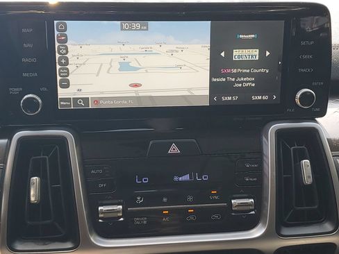Used 2022 Kia Sorento S FWD image 18