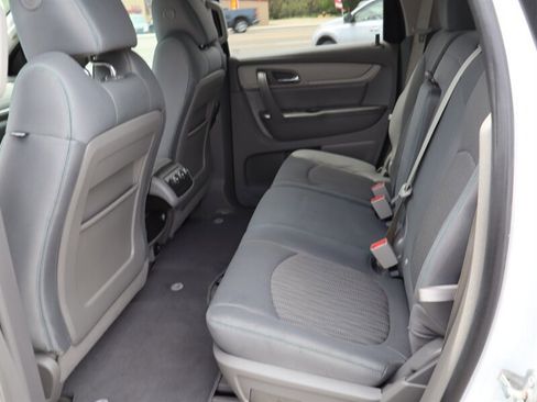 Used 2017 Chevrolet Traverse LS FWD image 10