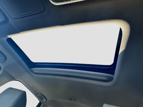 Used 2018 Honda CR-V Touring image 27