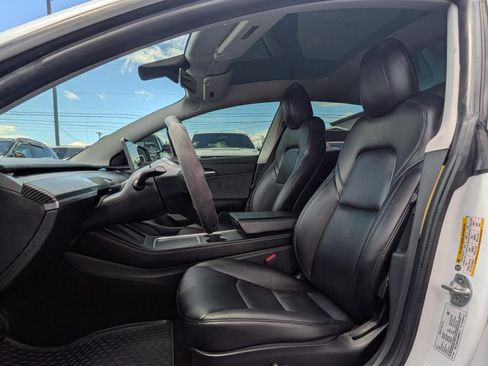 Used 2021 Tesla Model 3 Standard Range Plus RWD image 5