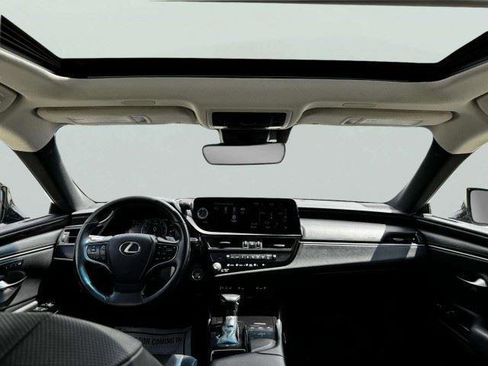 Used 2022 Lexus ES 250 w/ Premium Package AWD/4WD image 33