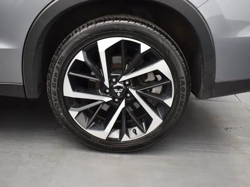 Used 2024 Mitsubishi Outlander Ralliart AWD/4WD image 36