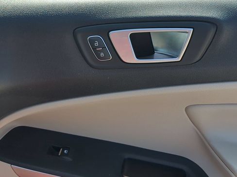 Used 2020 Ford EcoSport Titanium FWD image 30