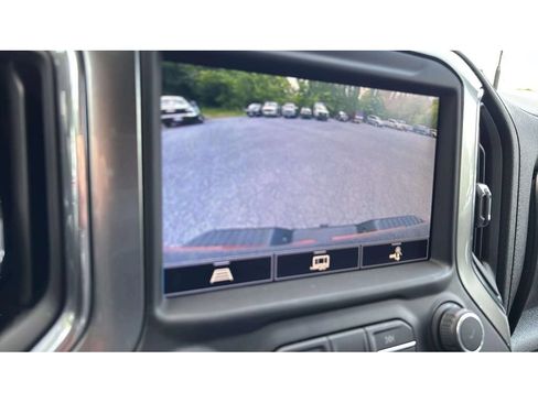 Used 2021 Chevrolet Silverado 2500 LT w/ Midnight Edition AWD/4WD image 18