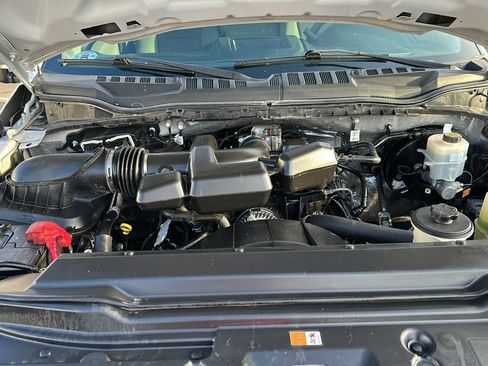Used 2019 Ford F250 XL w/ Power Equipment Group RWD image 17