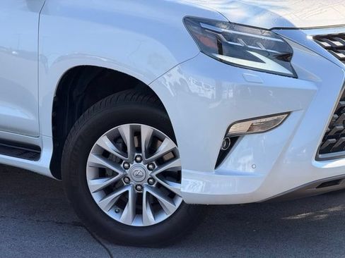 Used 2021 Lexus GX 460 Premium w/ Premium Package AWD/4WD image 2