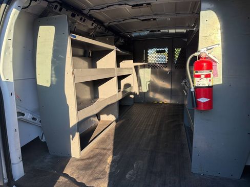 Used 2019 Chevrolet Express 2500 w/ Driver Convenience Package RWD image 9