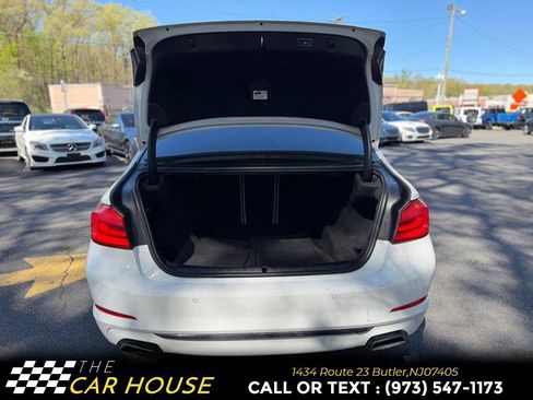 Used 2017 BMW 540i xDrive AWD/4WD image 18