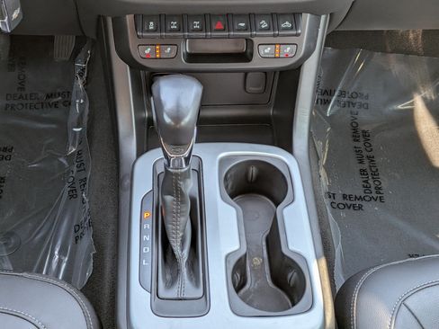 Used 2022 Chevrolet Colorado ZR2 AWD/4WD image 20