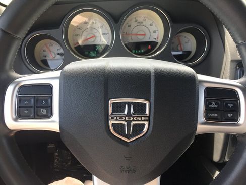 Used 2013 Dodge Challenger SXT RWD image 11