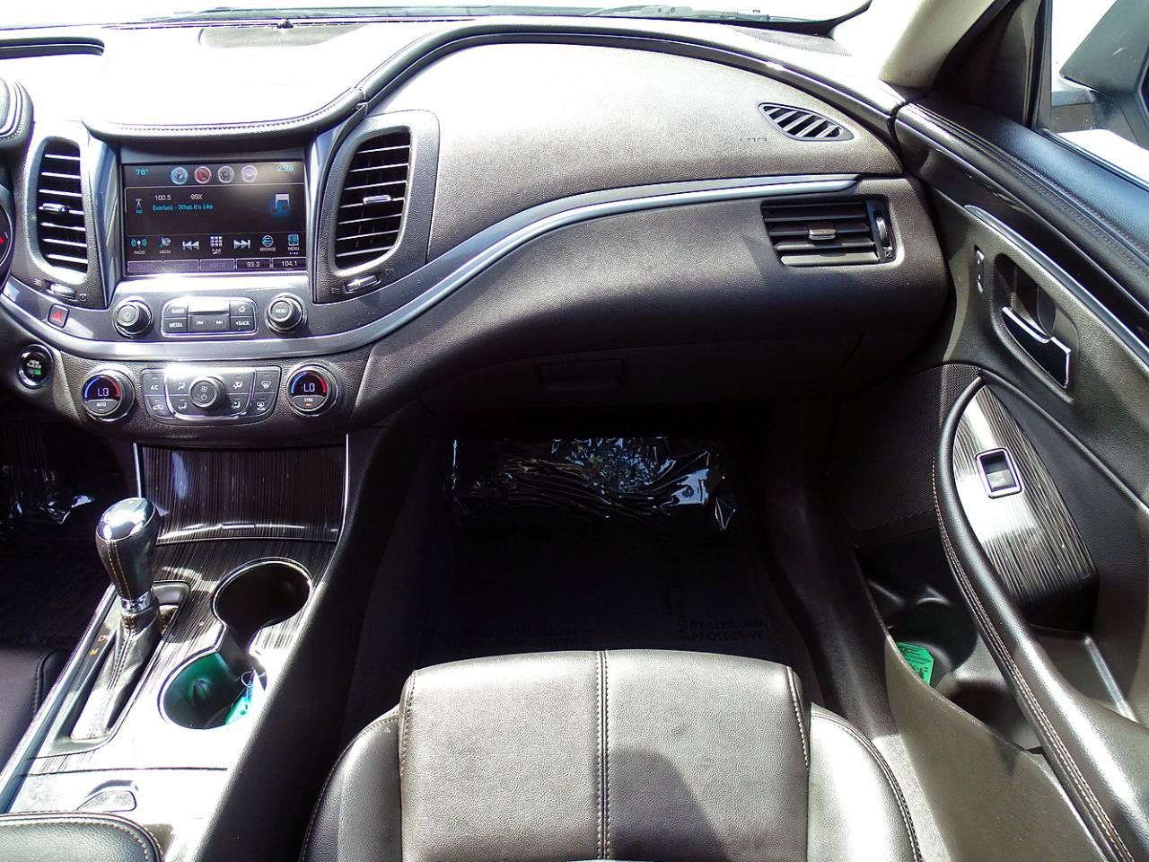 Used 2018 Chevrolet Impala LT FWD image 31