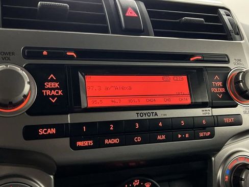 Used 2010 Toyota 4Runner 4WD image 13