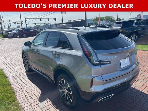 Used 2024 Cadillac XT4 Sport FWD image 10