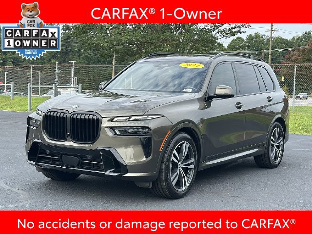 Used 2024 BMW X7 xDrive40i w/ M Sport Package AWD/4WD image 3