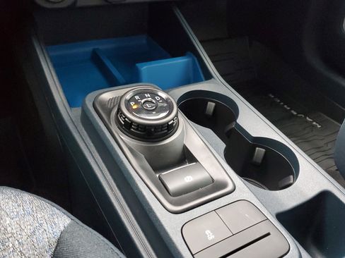 Certified 2025 Ford Maverick XLT image 30