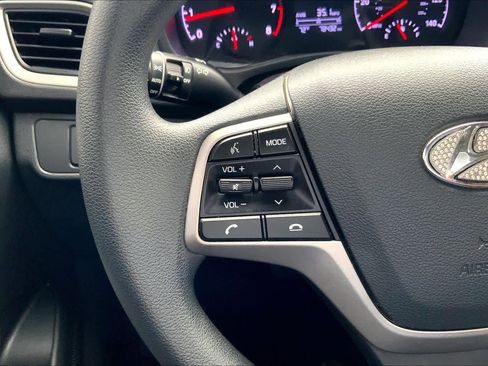 Used 2020 Hyundai Accent SEL image 22